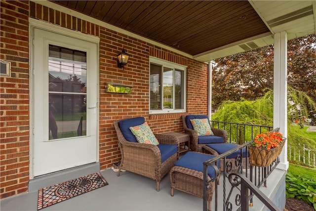 view of patio / terrace with covered porch