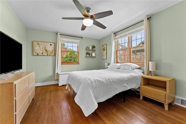 4030 Dalewood St, Brentwood, PA 15227 - bedroom featuring wood finished floors, baseboards, and a ceiling fan