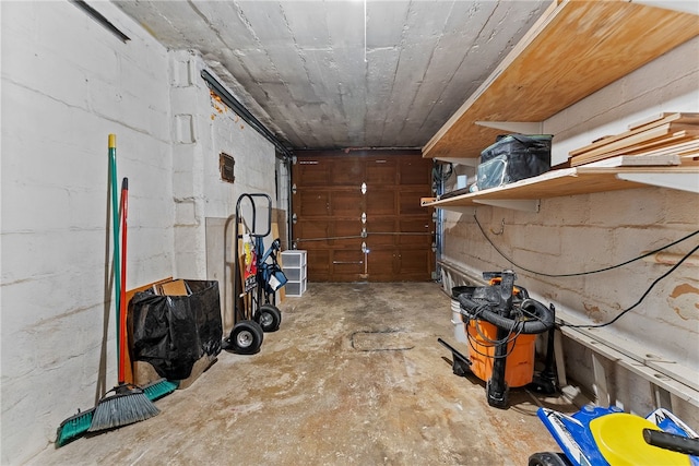 4030 Dalewood St, Brentwood, PA 15227 - garage featuring concrete block wall