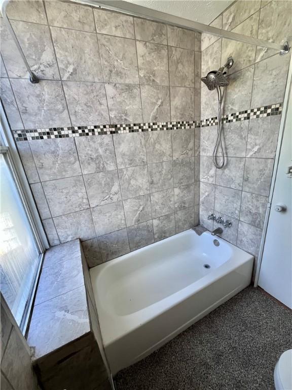 bathroom featuring shower / tub combination
