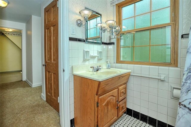 338 Elizabeth Ave, Chalfant Boro, PA 15112 - bathroom with tile walls and vanity
