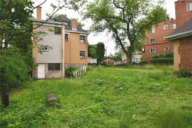 21 Hillson Ave, Brentwood, PA 15227 - view of yard featuring fence