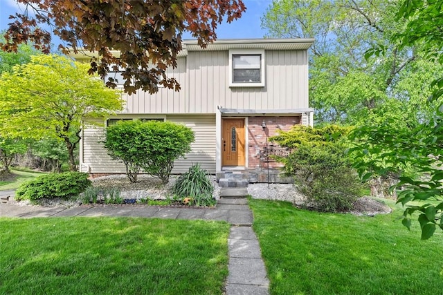 2880 Willowick Ct, South Fayette, PA 15017 - view of front of home with a front lawn