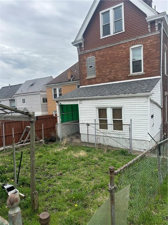5301 Gertrude St, Hazelwood, PA 15207 - photo 16