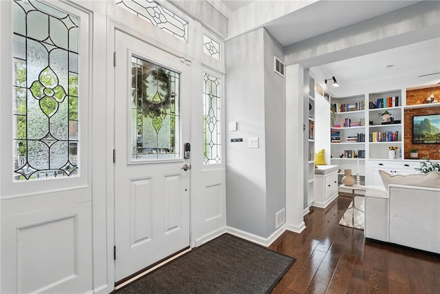 608 N Euclid Ave, East Liberty, PA 15206 - foyer entrance with dark wood finished floors and baseboards