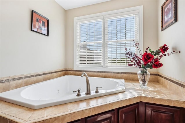 full bath featuring a whirlpool tub
