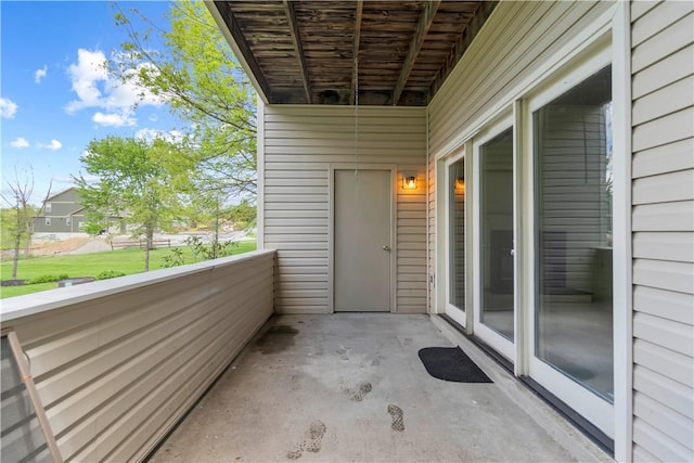 2409 Kenzie Dr, Robinson Twp Nwa, PA 15205 - view of balcony