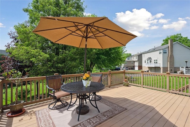 deck with outdoor dining space