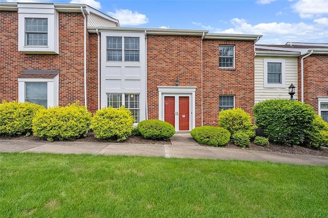 103 Boxwood Ct, Peters Twp, PA 15317 - multi unit property featuring brick siding and a front yard
