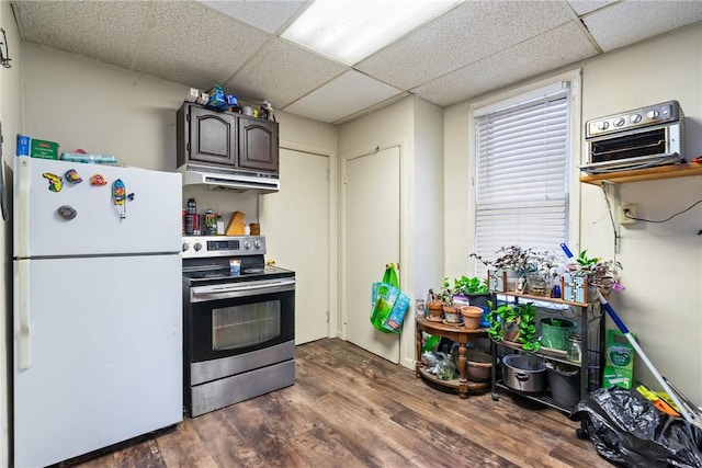 4974 Williamsport Rd, Elizabeth Twp/Boro, PA 15037 - kitchen featuring freestanding refrigerator, stainless steel range with electric stovetop, under cabinet range hood, dark wood finished floors, and a drop ceiling