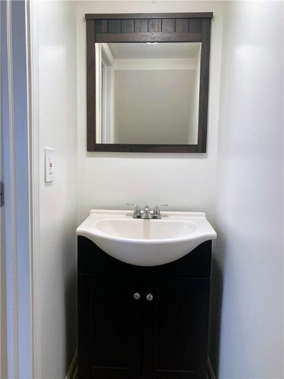 4974 Williamsport Rd, Elizabeth Twp/Boro, PA 15037 - bathroom featuring vanity