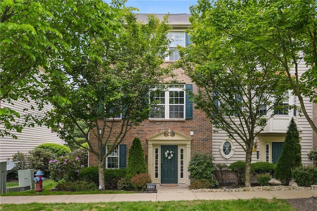 113 Lewisham Rd, Cranberry Twp, PA 16066 - view of front of property featuring brick siding