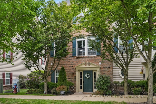 113 Lewisham Rd, Cranberry Twp, PA 16066 - view of front of home with brick siding