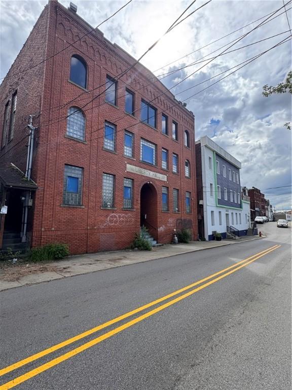 view of building exterior