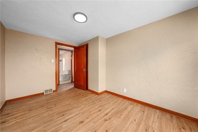 533 Freeport Rd, New Kensington, PA 15068 - spare room featuring light wood-style floors and baseboards