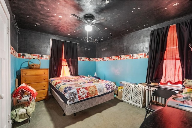 bedroom featuring carpet floors