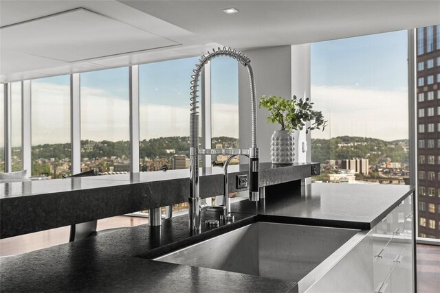 550 Market St Unit 19, Downtown Pgh, PA 15222 - photo 2