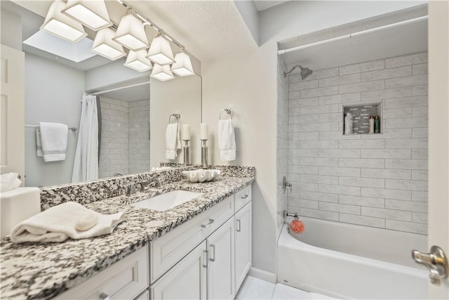 304 Diana Dr, Robinson Twp Nwa, PA 15136 - full bathroom featuring shower / bathtub combination with curtain, vanity, and tile patterned flooring