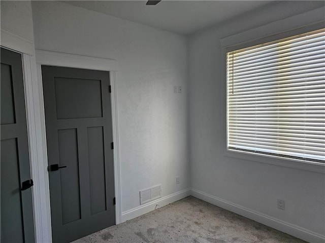 801 Wimbledon Dr, Mount Pleasant Twp Wml, PA 15666 - carpeted empty room featuring baseboards