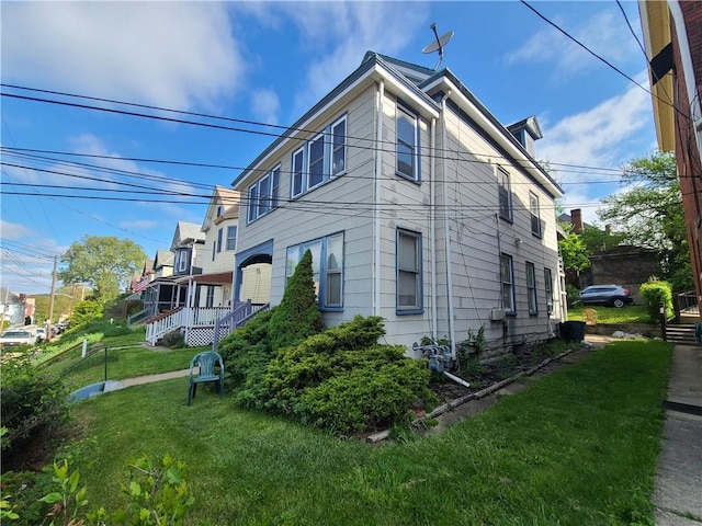 743 Taylor Ave, Avalon, PA 15202 - view of side of property with a yard