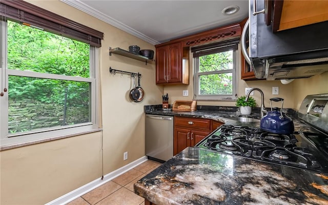 811 Jefferson Dr, Ross Twp, PA 15229 - kitchen featuring stainless steel appliances, light tile patterned flooring, a sink, crown molding, and baseboards
