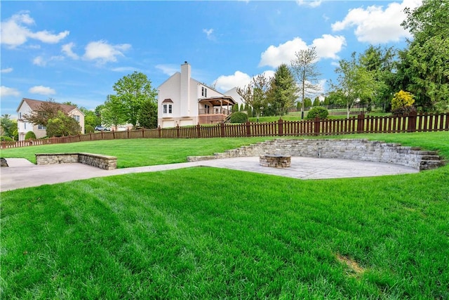 view of yard with a patio