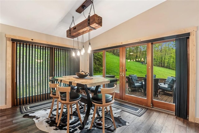 133 Imperial Rd, Hidden Valley, PA 15502 - dining space featuring vaulted ceiling and hardwood / wood-style flooring