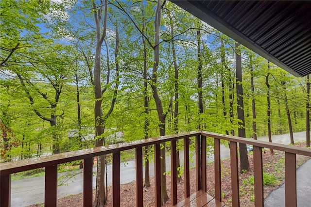 133 Imperial Rd, Hidden Valley, PA 15502 - view of balcony