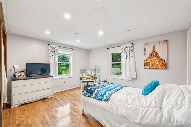 716 Stauffer Ave, Scottdale, PA 15683 - bedroom featuring light wood-style flooring, recessed lighting, and baseboards