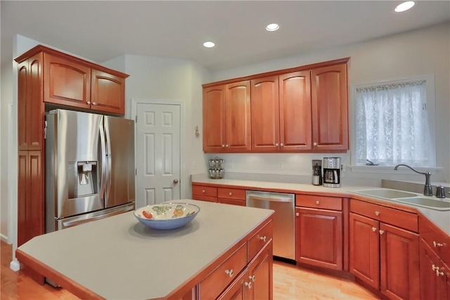 441 Settlers Village Cir, Cranberry Twp, PA 16066 - kitchen featuring stainless steel appliances, light wood-style floors, light countertops, a kitchen island, and recessed lighting