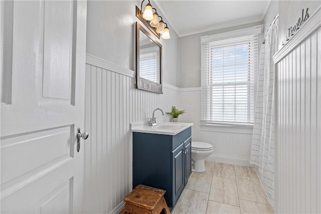 106 Haldane St, Crafton, PA 15205 - full bathroom with vanity, wainscoting, and toilet