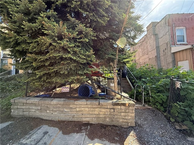 614 Hollace St, Hill District, PA 15219 - view of yard with stairway