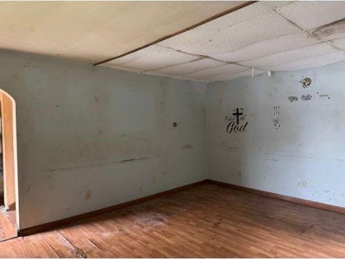 543 Highland Ave, Kittanning Boro, PA 16201 - spare room featuring light wood finished floors and baseboards