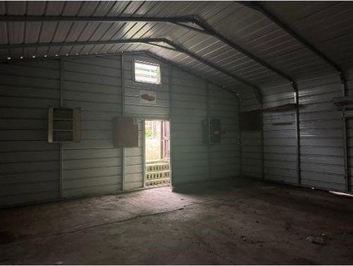 543 Highland Ave, Kittanning Boro, PA 16201 - garage with metal wall