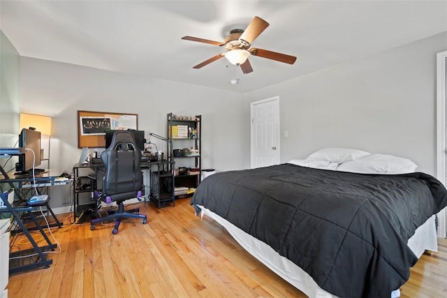 701 Thorn St, Sewickley, PA 15143 - bedroom featuring wood finished floors, ceiling fan, and a desk