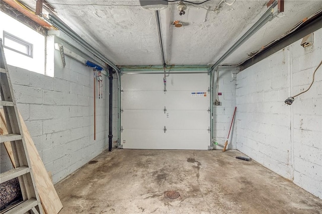 1593 Riverside Dr, Penn Hills, PA 15147 - garage with concrete block wall