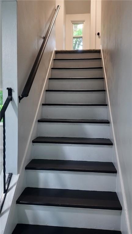 7709 Mark Dr, Penn Hills, PA 15147 - view of stairs