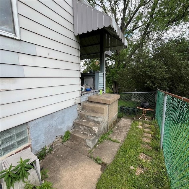 243 Whitaker St, Whitaker, PA 15120 - photo 6