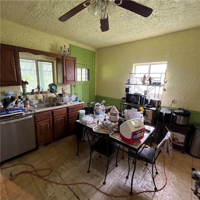 243 Whitaker St, Whitaker, PA 15120 - photo 13