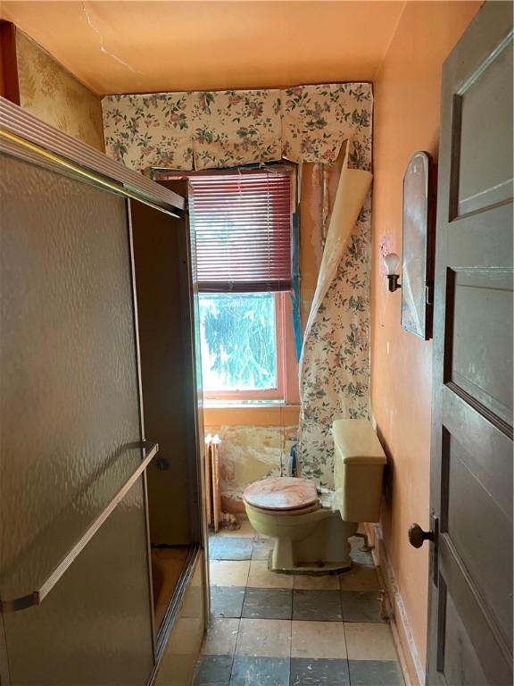 230 E 15th Ave, Homestead, PA 15120 - full bathroom with toilet and radiator