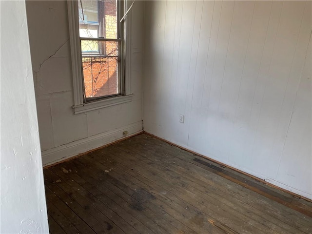 473 New 8th Ave, West Homestead, PA 15120 - spare room featuring hardwood / wood-style flooring