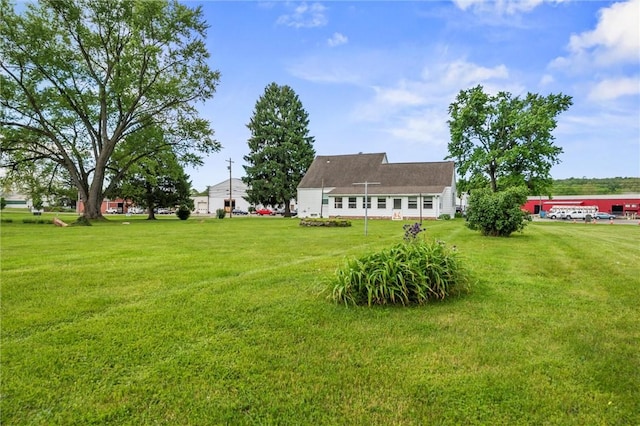 3601 Sharon Rd, West Middlesex Boro, PA 16159 - view of grassy yard