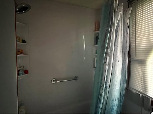 4536 State Route 158, Wilmington Twp, PA 16142 - full bath with curtained shower