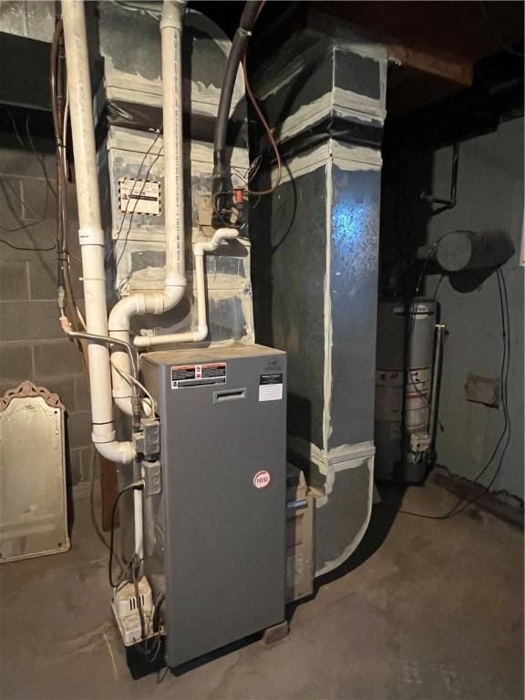 4536 State Route 158, Wilmington Twp, PA 16142 - utility room featuring gas water heater