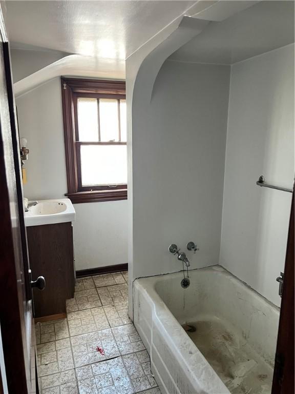 805 Patterson Ave, Jeannette, PA 15644 - photo 16