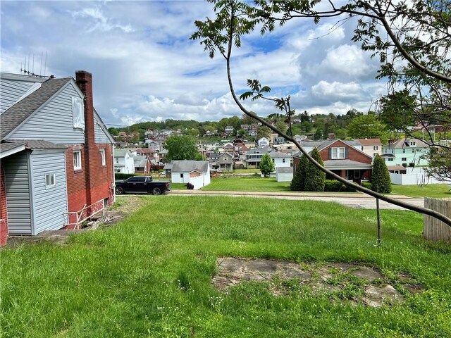 805 Patterson Ave, Jeannette, PA 15644 - photo 18