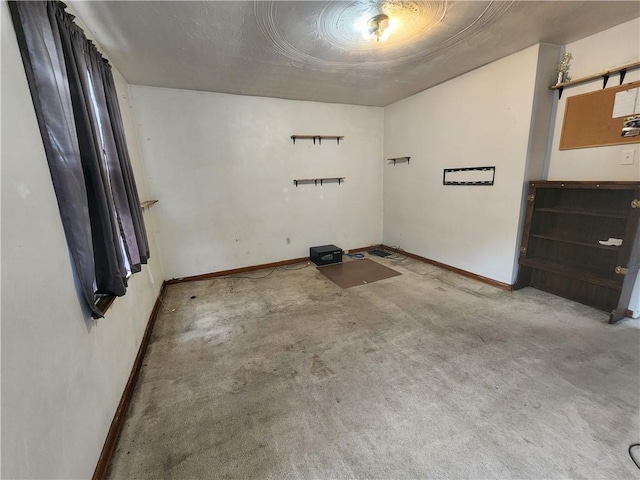 421 32nd St, Mckeesport, PA 15132 - unfurnished room with baseboards and carpet