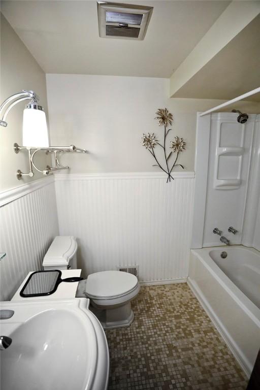 107 Great Oaks Dr, Moon/Crescent Twp, PA 15108 - photo 18
