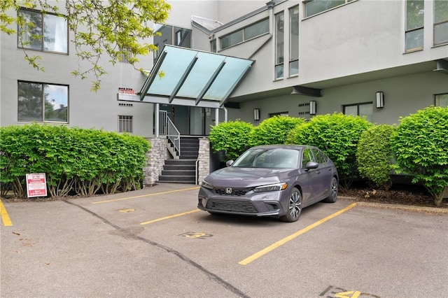 5708 Walnut Unit B2, Shadyside, PA 15232 - view of building exterior with uncovered parking