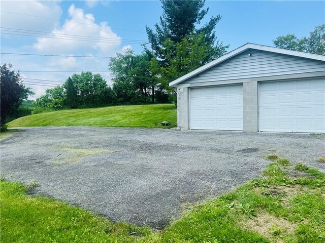128 Cessna Hill Rd, Jenner Twp, PA 15531 - view of detached garage